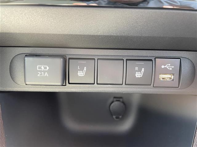 気になる車はすぐにお問い合わせください！画面右側の0066から始まる無料ダイヤルからお問い合わせ下さい！専門スタッフがお車のご質問にお答えいたします！