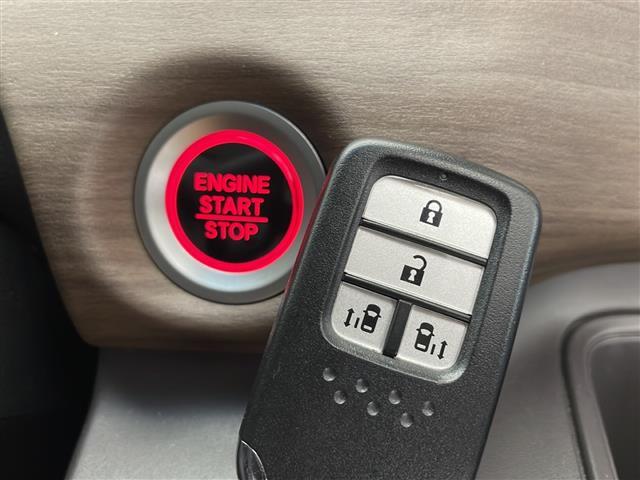 【付属品】このクルマ限定で使える装備品が付いています！使い方などはぜひ実際に店舗にお越しいただき、専門スタッフにお尋ねください！