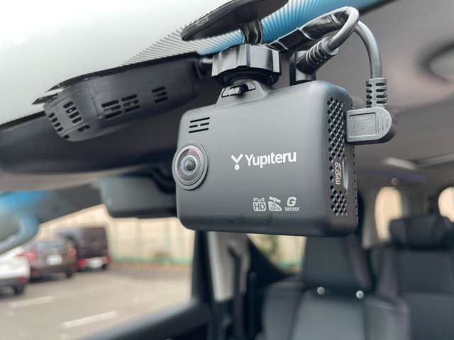 ◆【ドライブレコーダー】映像・音声などの運転中の記録を残します。事故などを起こした起こされた時の証拠になりえますので、もしも時でも安心ですね。