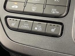 【運転席操作部】『運転席周辺の装備』の画像になります。快適なドライブを楽しむための機能が装備されています！運転席から触れるので使いやすいです！