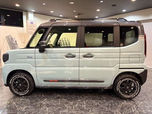スズキ スペーシア 660 ギア ハイブリッド XZターボ 4WD 2024年