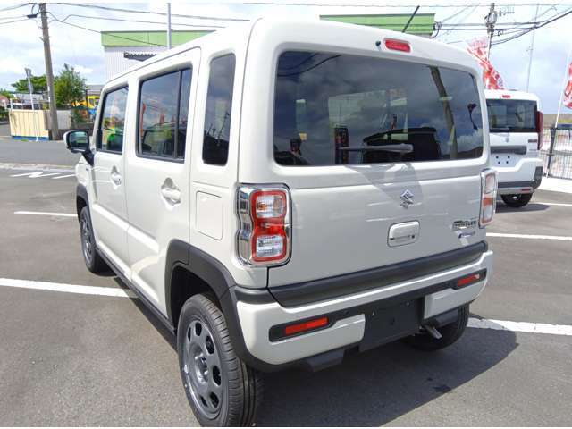 新車も中古車もお任せください！明るいスタッフと共に楽しいカーライフを始めませんか？☆