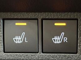 【シートヒーター】寒い日に重宝するシートヒーター！エアコンより早く温まってくれるので寒がりの人も安心ですね♪エアコンの温風は乾燥するから苦手、という方にもをおすすめです。