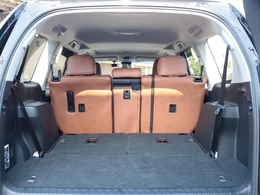 広々とした荷室をご利用いただけます！