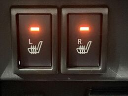 【シートヒーター】寒い日に重宝するシートヒーター！エアコンより早く温まってくれるので寒がりの人も安心ですね♪エアコンの温風は乾燥するから苦手、という方にもをおすすめです。