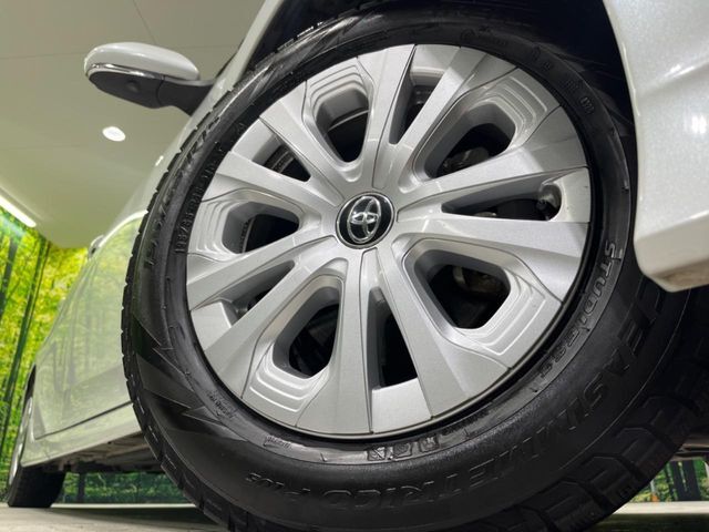 【純正15インチアルミホイール】外観にマッチした純正アルミホイールを装着しております。各種社外アルミホイールや、スタッドレスタイヤも取扱いしております。是非ご相談ください♪