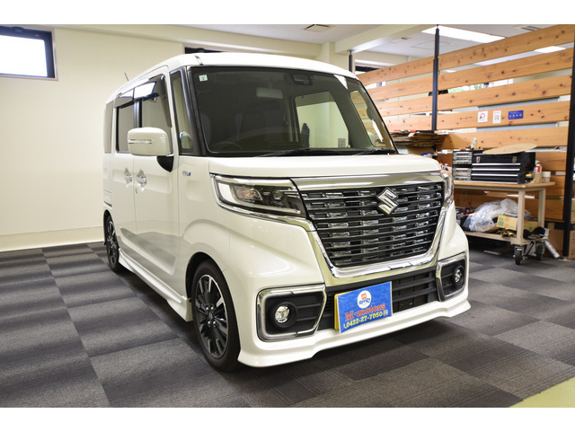 常時在庫15台以上の軽自動車、ミニバンを展示しております。店長が厳選したお車のみを集めて展示しております。良質なお車の見ご紹介しておりますので見て・触って・試乗してお気に入りの1台と巡り会ってください