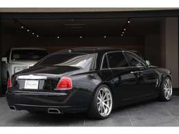 V型12気筒ツインターボ　排気量6592cc