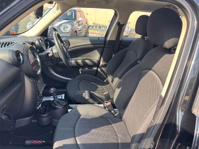 禁煙車　嫌な臭いなども有りません