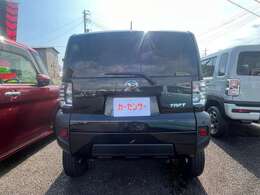 展示場に並びきらない車も多数あります。お気軽にスタッフに声をかけてください！！