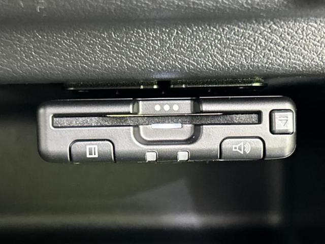 国産車から輸入車まで多様なお客様のニーズのお応えできるように、全国規模で豊富な在庫展開！車のことならWECARSへ！