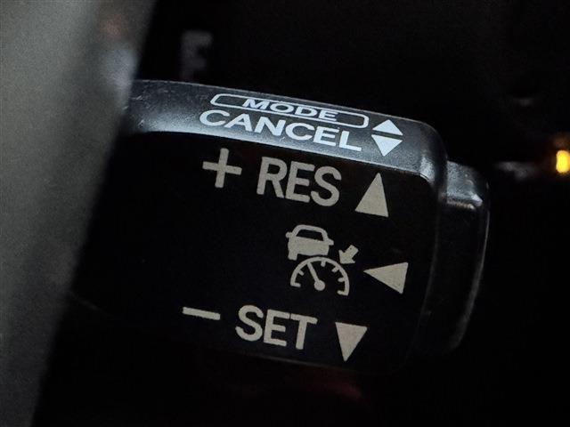 レーダークルーズコントロールがついていますので、高速道路走行時は大活躍です。