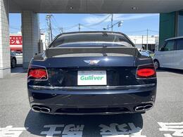 こちら後ろの写真になります。全車『修復歴なし』のお車のみ取り扱っております。安心できるお車をお客様にお届けしております。