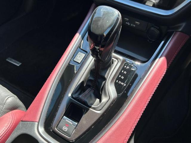 お車に合わせて無料保証以外にも、保証範囲、期間、距離を拡充させた有料保証もご用意しております！中古車の購入が初めてで不安・・・というお客様もご安心ください！
