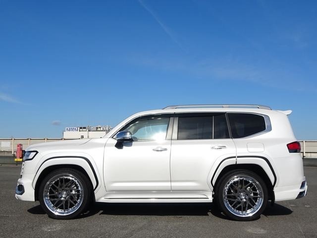 トヨタ ランドクルーザー300 3.5 ZX 4WD 2023年 500キロ (大阪府