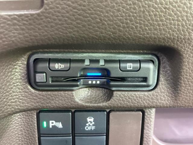 お車に合わせて無料保証以外にも、保証範囲、期間、距離を拡充させた有料保証もご用意しております！中古車の購入が初めてで不安・・・というお客様もご安心ください！