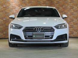 190ps(140kW)/4200～6000rpm（カタログ値）トルク32.6kg・m(320N・m)/1450～4200rpm（カタログ値）