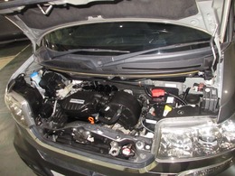 ●ご納車の前に法定12ケ月点検を実施いたします。費用は当社の負担です。安心してお乗りいただけるようにしっかり点検整備をしてからご納車いたします。