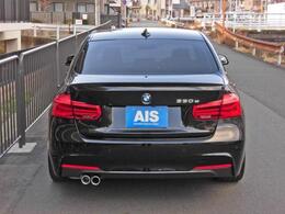 バックカメラ＆パークディスタンスコントロールで後方確認も容易です！