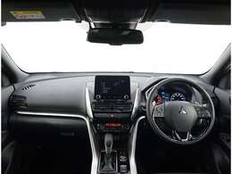 操作性の良いインパネ周りです