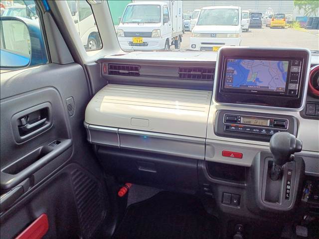 当店は走行距離不明・改ざん車は販売いたしません！安心してお車に乗って頂けるようご案内致します。