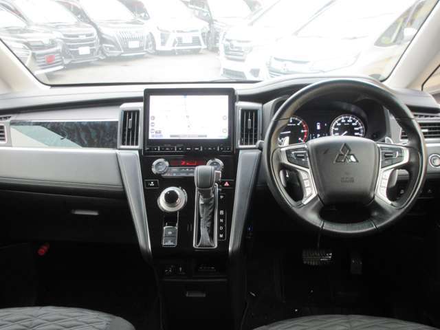 各種保険のお取り扱いもございます。お客様の方での面倒なお手続きも不要！納車日にその場で任意保険に加入できます！お客様のカーライフに沿った保険プランをご提案させていただきますのでお気軽にご相談下さい