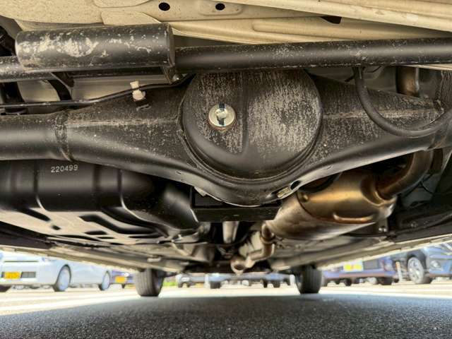 下廻りの防錆塗装【鎧】やマフラーの耐熱シルバーコーティングも施行可能ですのでご相談下さい♪