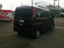 営業時間は10：00～19：00　土・日・祝日も営業してます！！　　毎週水曜日は定休日をいただいております＜(_ _)＞