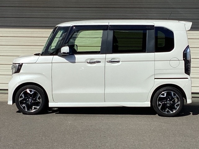 Honda中古車限定 据置クレジットをお勧めしています通常のクレジットと比べて月々のお支払い額を抑えることができるプランです商品概要と基本返済条件等がございますので詳しくはお店の担当スタッフ迄
