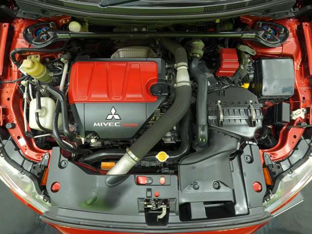 BLITZスプリング　FAINALSPEEDホイール　Defiメーター(ADVANCE　ZD)　アルパイン製ディスプレイオーディオ　純正フロアマット　JADO SMARTミラー型デジタルルームミラー　ブレンボ製ブレーキキャリパー