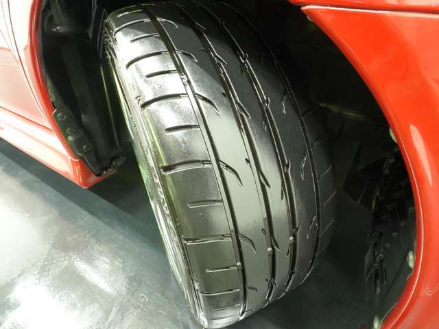 FAINALSPEEDホイール　Defiメーター(ADVANCE　ZD)　アルパイン製ディスプレイオーディオ　純正フロアマット　JADO SMARTミラー型デジタルルームミラー　ブレンボ製ブレーキキャリパー