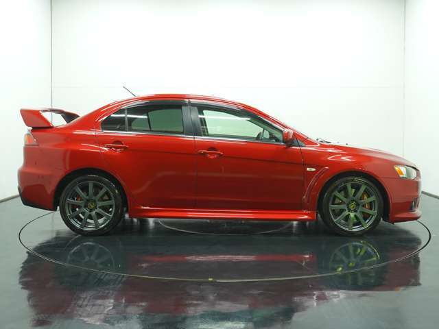 純正フロアマット　JADO SMARTミラー型デジタルルームミラー　ブレンボ製ブレーキキャリパー