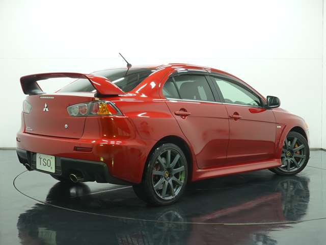 FAINALSPEEDホイール　Defiメーター(ADVANCE　ZD)　アルパイン製ディスプレイオーディオ　純正フロアマット　JADO SMARTミラー型デジタルルームミラー　ブレンボ製ブレーキキャリパー