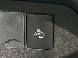 【トヨタセーフティセンス】走行中に前方の車両等を認識し、衝突しそうな時は警報とブレーキで衝突回避と被害軽減をアシスト。より安全にドライブをお楽しみいただけます。