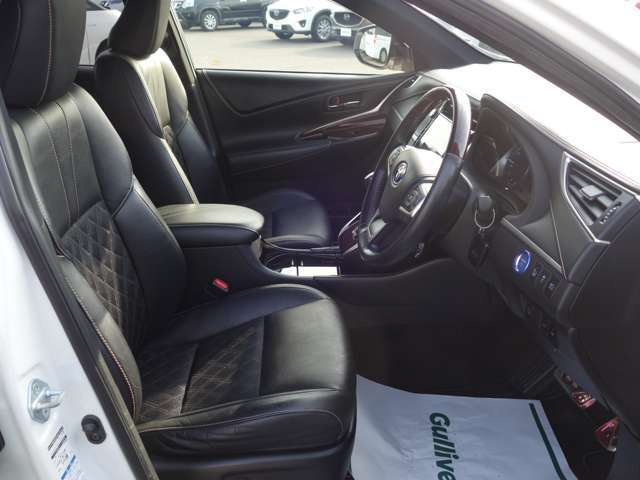 ハーフレザーシート　パワーシート搭載！！◆気になる車は専用ダイヤルからお問い合わせください！メールでのお問い合わせも可能です◆試乗可能です！