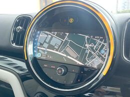 ●純正ナビ:一体感のあるナビは、高級感ある車内を演出してくれます。オーディオ機能も充実しておりますので、運転もより楽しめます♪