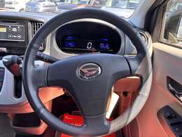 【　ステアリング　】運転席周りに大きな傷、汚れ、へたりなどなく良質な状態です！