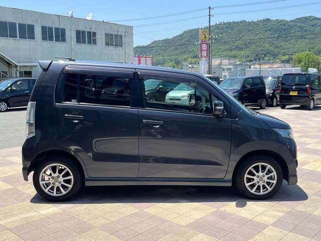 積載車も完備しておりますので、もしものトラブルの際にはシシドモータースのスタッフが現場まで駆けつけます！！