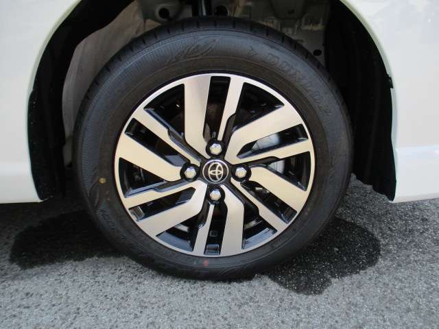 納車前にエンジンオイル交換はもちろん、各部点検、内外装クリーニング仕上げしております♪