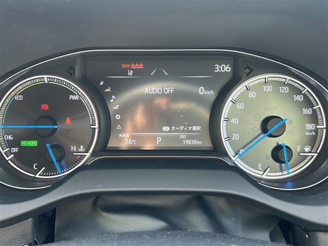 【スピードメーター】メーターがシンプルで見やすく運転しやすいですね！