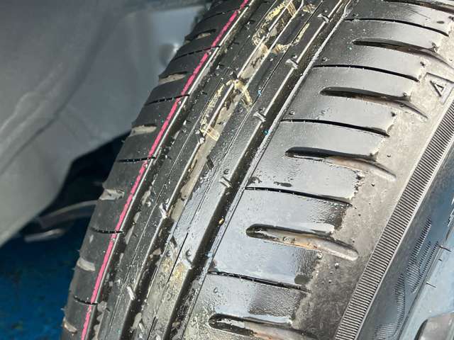 【有限会社クライス】です。当社のウリは中古車を中古と思わせない【業界トップクラスの仕上げ】が魅力です！！また、高価買取・アフターメンテナンス・自動車保険などお車に関わること、全てお任せください！！