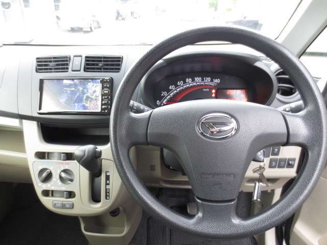 タイヤ・オイル交換などの日常整備はもちろん、車検対応、事故や故障の修理対応など、様々な場面にてお客様をサポート致します☆
