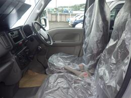 シートもファブリックシートで座り心地もOK！