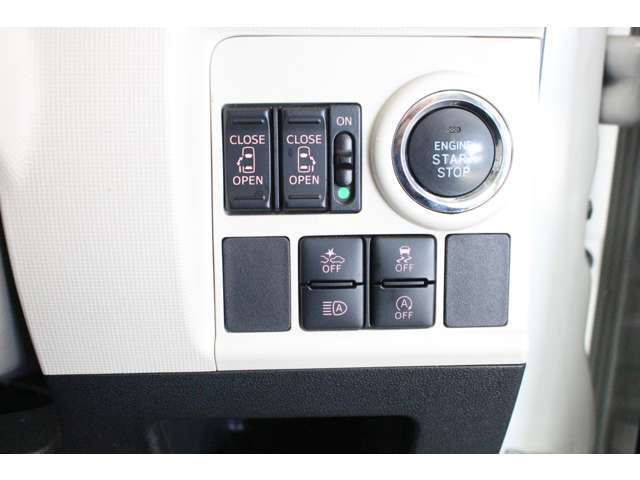 両側パワースライドドア、Pスタートエンジン始動、アイドリングストップ、オートハイビーム