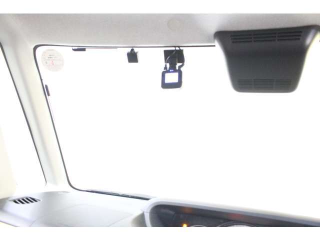 前後ドライブレコーダー