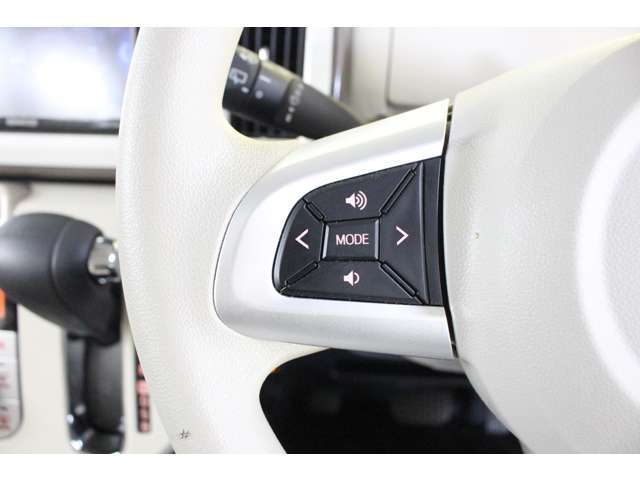 ステアリングリモコン