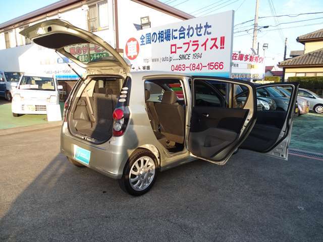 プライバシーガラス！リアスポイラー！