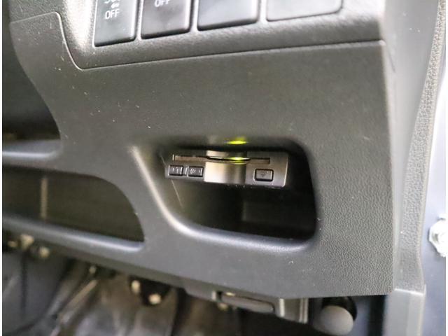 ETC車載器付き☆　セットアップ作業もご依頼いただければご納車までに行います！納車当日から有料道路をご利用いただけます♪