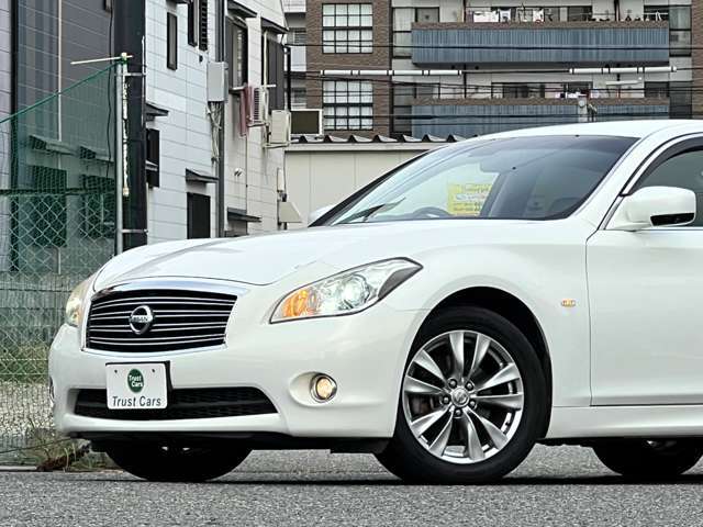 ポップアップエンジンフード付・歩行者傷害軽減ボディ！