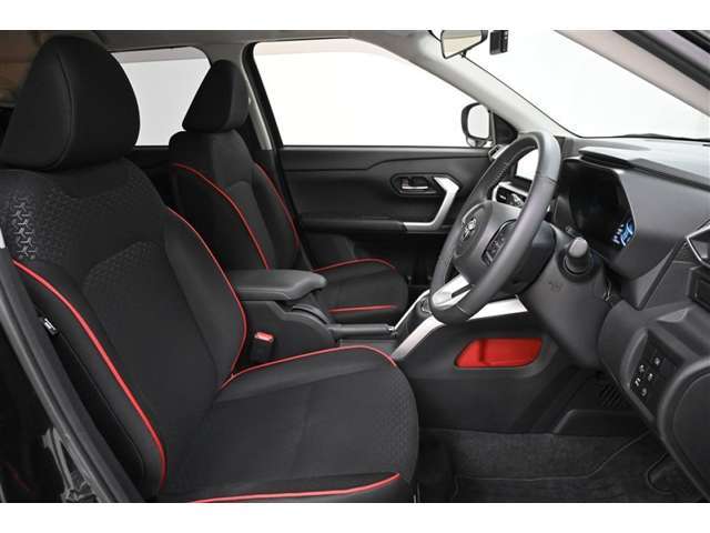 運転席/助手席です。　遠くはもちろん、近くの見通しも良好です。